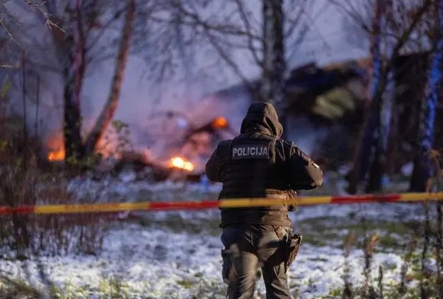 DHL一架货机在立陶宛首都坠毁